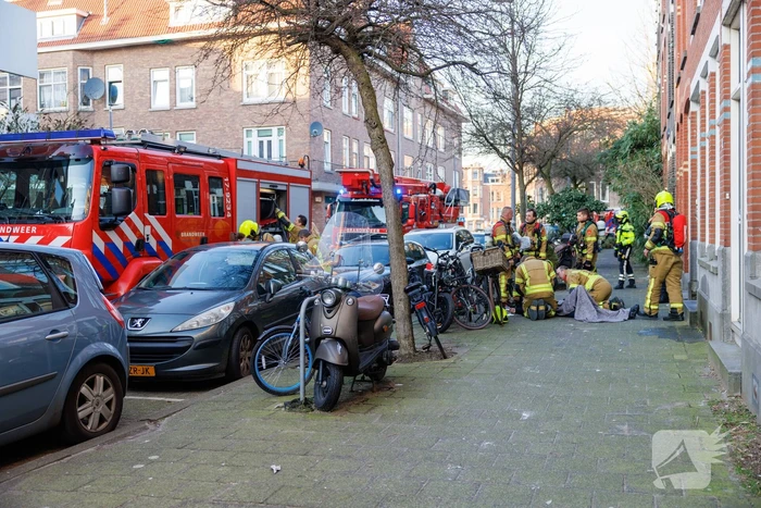 Meerdere brandweer eenheden ingezet bij woningbrand