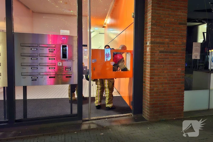 Brandweer ingezet voor brandende kerstboom