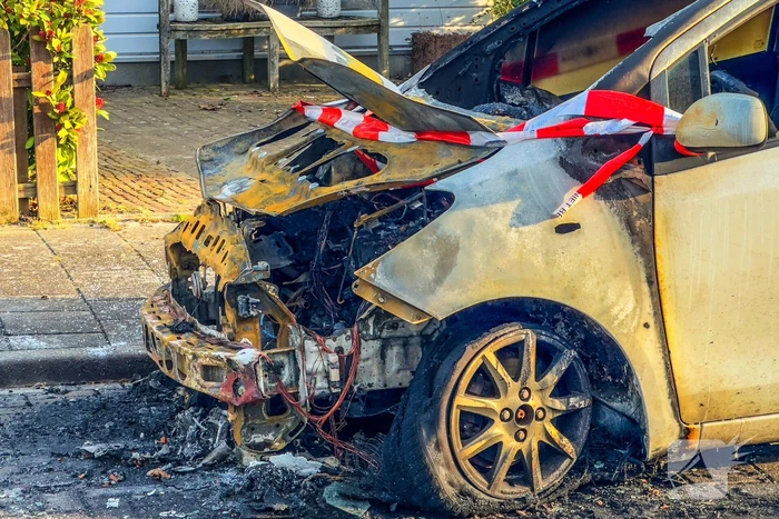 Weer autobrand, politie doet onderzoek