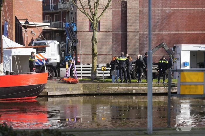 Levenloos lichaam aangetroffen in water
