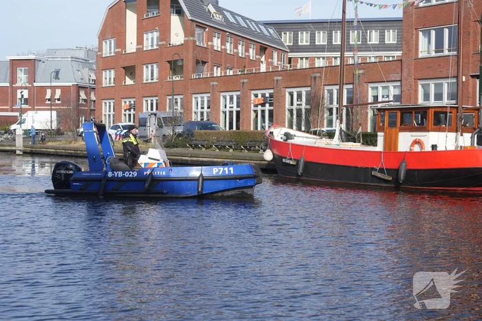 Levenloos lichaam aangetroffen in water