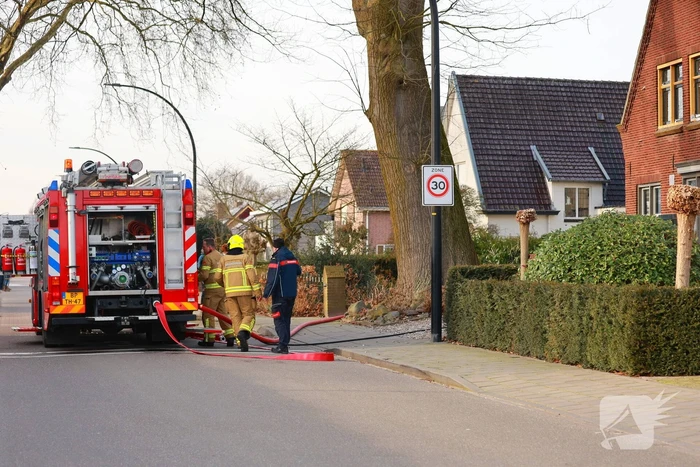 Schoorsteenbrand snel onder controle
