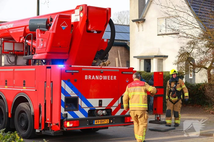 Schoorsteenbrand snel onder controle