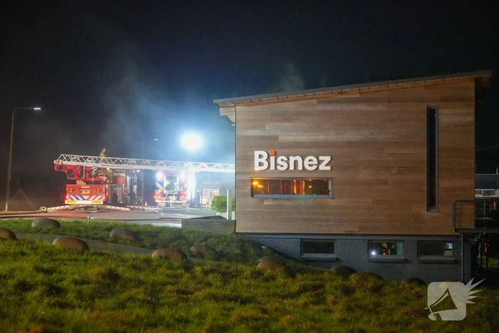 Veel schade door brand in bedrijfspand
