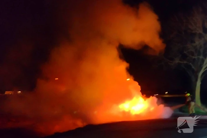 Personenauto gaat in vlammen op