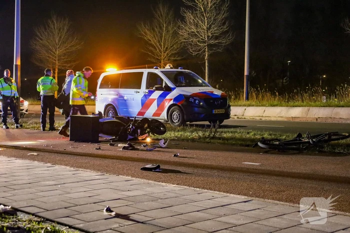 Meerdere gewonden bij aanrijding tussen fietser en scooterrijder