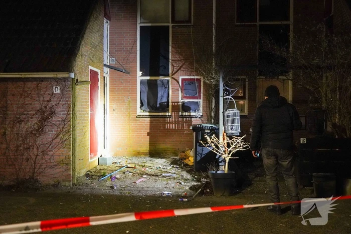Veel schade aan woning door explosie