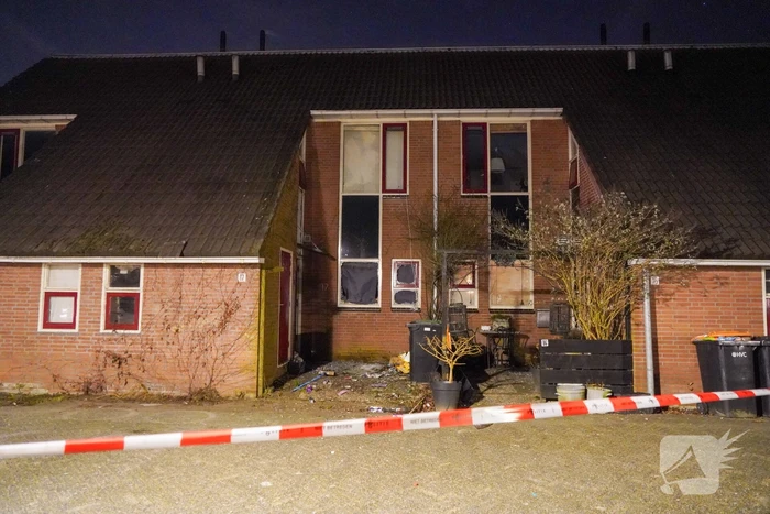 Veel schade aan woning door explosie