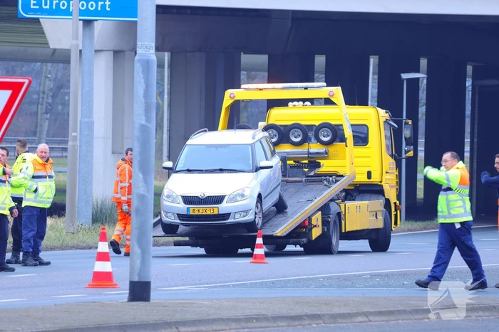 Veel schade bij kop-staartbotsing tussen twee voertuigen