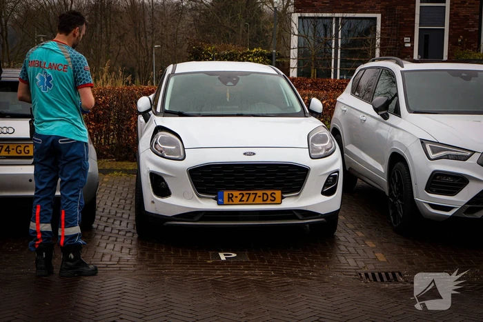 Automobilist ziet fatbiker over het hoofd bij oversteekplaats
