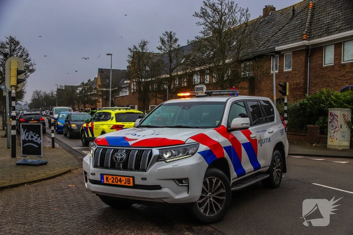 Zwangere vrouw gewond naar ziekenhuis na aanrijding
