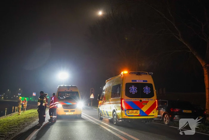 Auto in het water aangetroffen