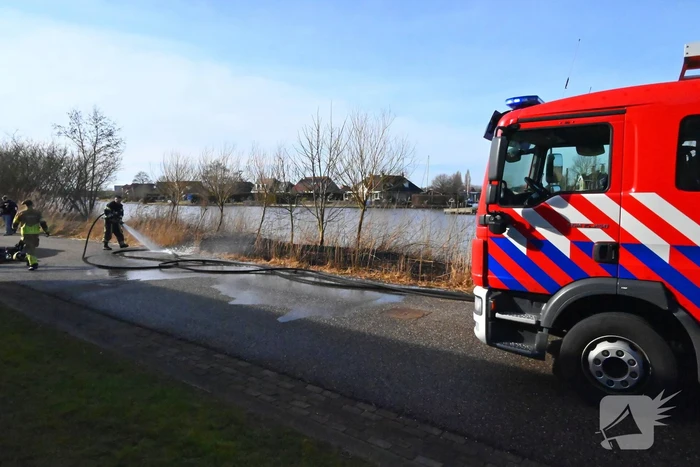 Flinke oppervlakte riet verbrand