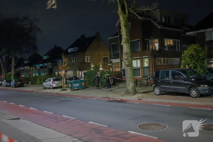 Brand na explosie bij woning