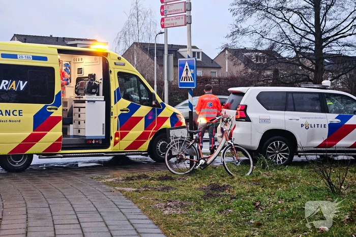 Fietser en automobilist in botsing op beruchte rotonde