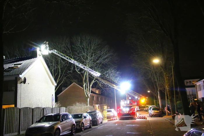 Brand in schoorsteen van woning