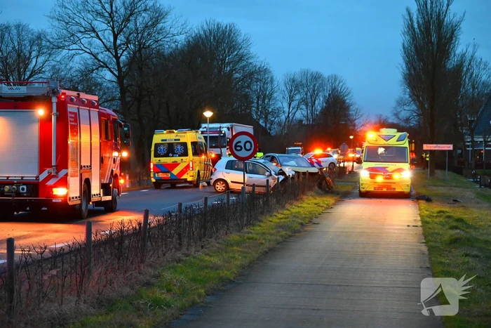 Meerdere voertuigen betrokken bij ongeluk