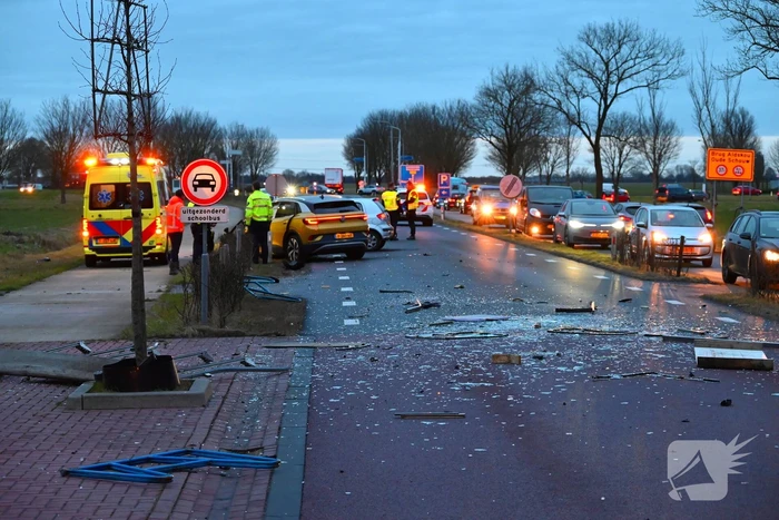 Meerdere voertuigen betrokken bij ongeluk