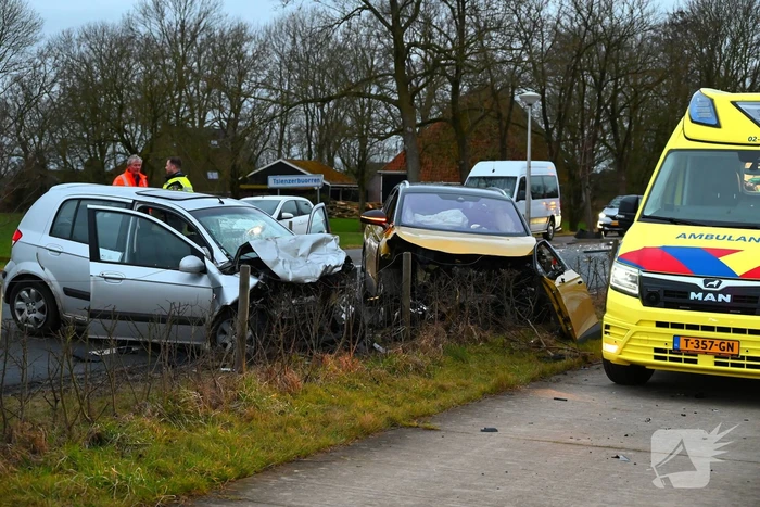 Meerdere voertuigen betrokken bij ongeluk