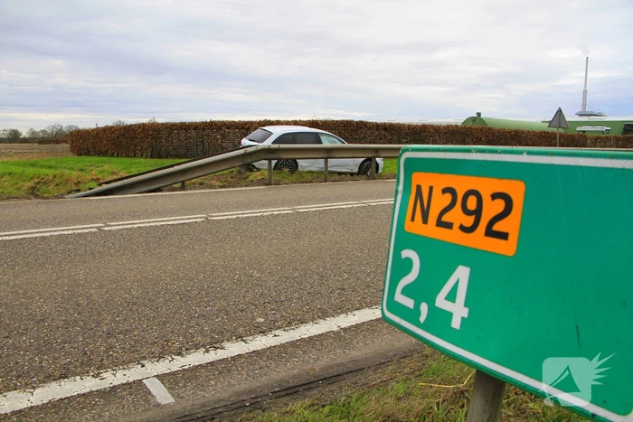 Auto zwaar beschadigd bij ongeval
