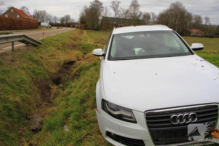 Auto zwaar beschadigd bij ongeval