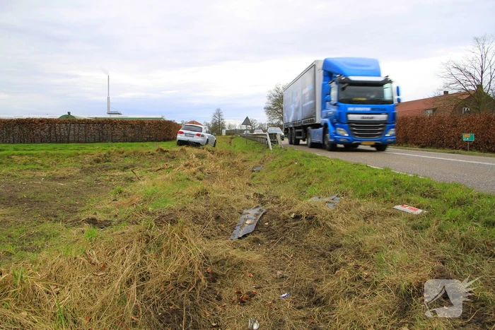 Auto zwaar beschadigd bij ongeval