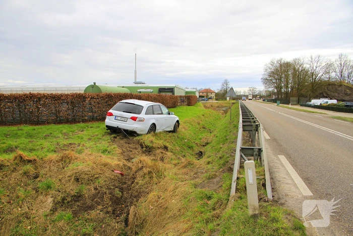 Auto zwaar beschadigd bij ongeval