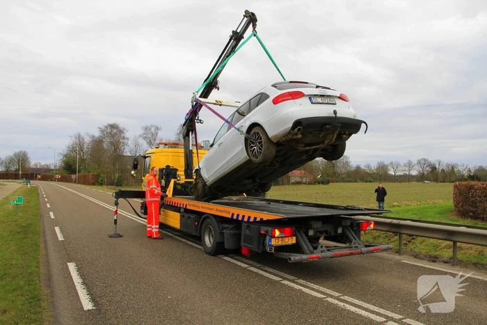 Auto zwaar beschadigd bij ongeval
