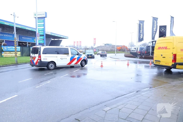 Bestelbus beschadigd bij ongeval