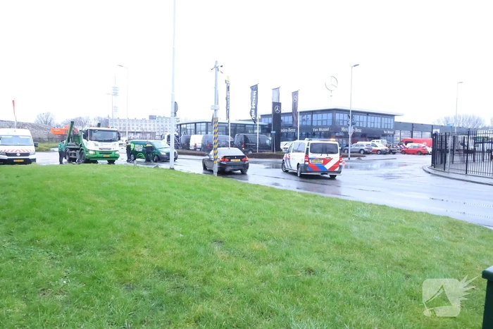 Bestelbus beschadigd bij ongeval