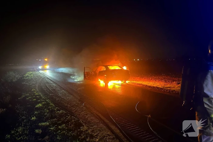 Brandweer ingezet voor autobrand