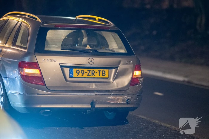 Forse schade bij aanrijding tussen twee voertuigen