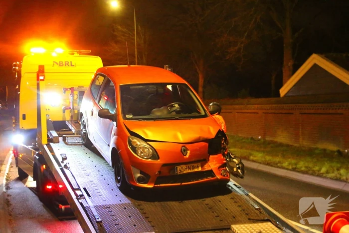 Forse schade bij aanrijding tussen twee voertuigen