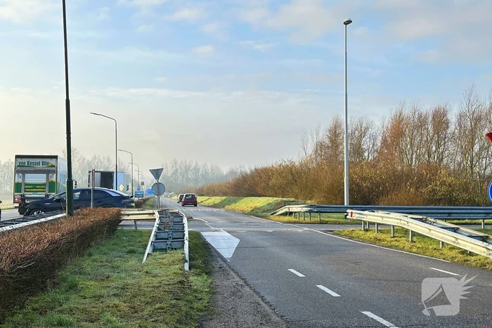 Ongeval tussen auto en vrachtwagen
