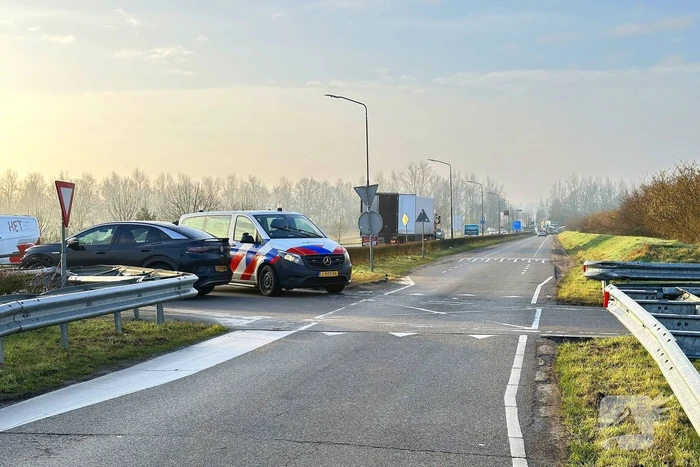 Ongeval tussen auto en vrachtwagen