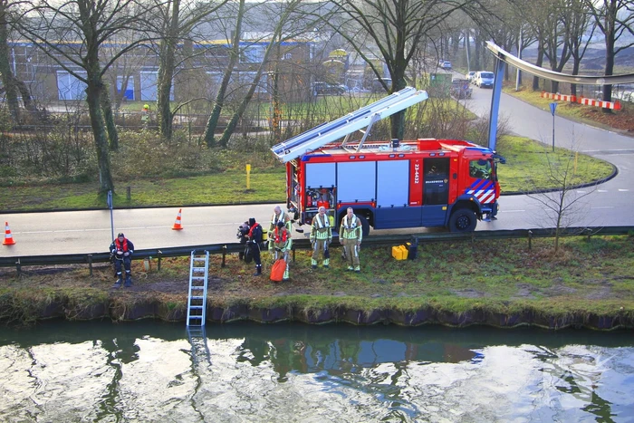 Fiets aangetroffen op spoorbrug, grote zoektocht in water