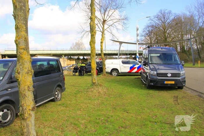 Fiets aangetroffen op spoorbrug, grote zoektocht in water