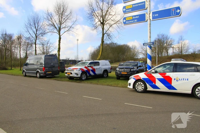 Fiets aangetroffen op spoorbrug, grote zoektocht in water