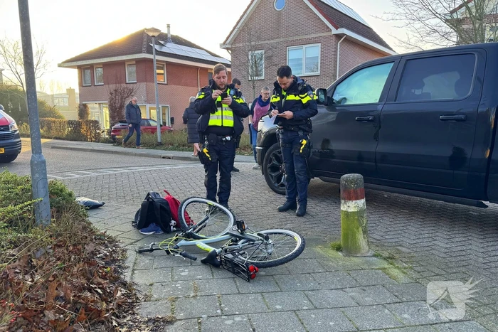Moeder en twee kinderen ten val bij aanrijding