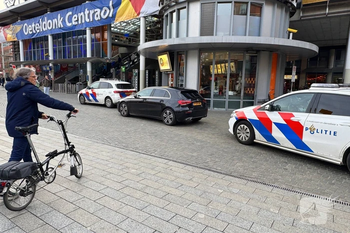 Gaslekkage in bedrijf in stationshal