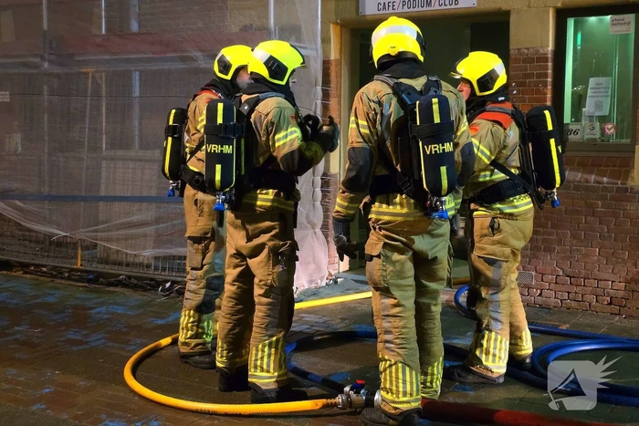 Flinke rookontwikkeling bij brand in concertzaal