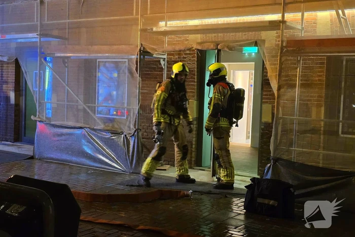 Flinke rookontwikkeling bij brand in concertzaal