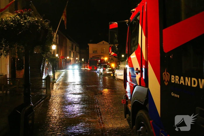 Brandweer groots ingezet voor mogelijke brand in kerk