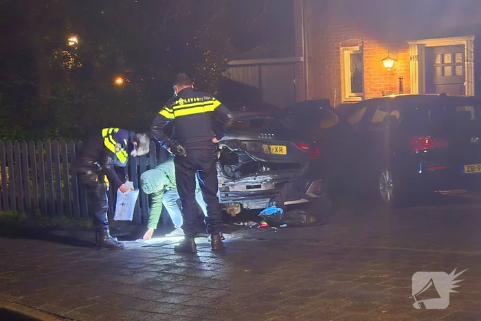 Brandstichting op oprit, auto gaat in vlammen op