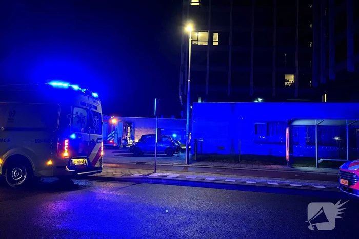 Hulpdiensten ingezet voor brand in flatwoning