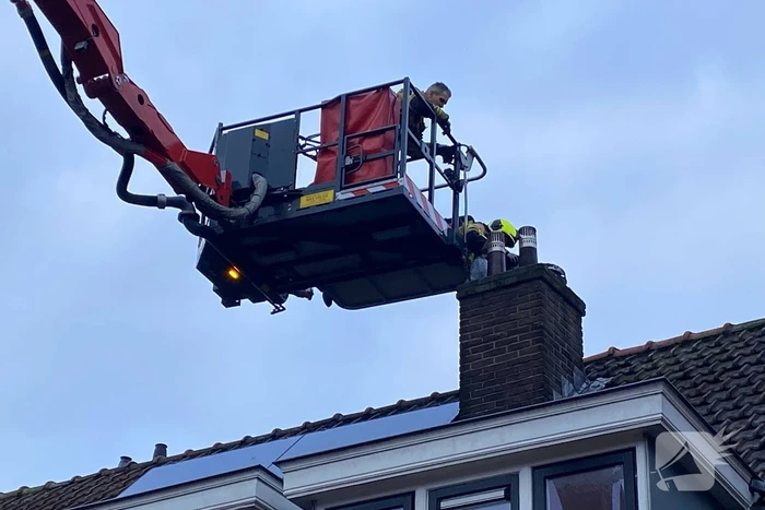 Schoorsteen gecontroleerd na brandmelding