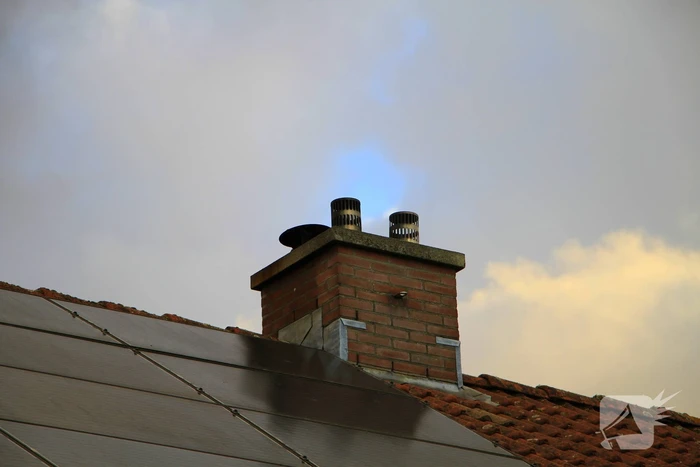Schoorsteenbrand snel onder controle