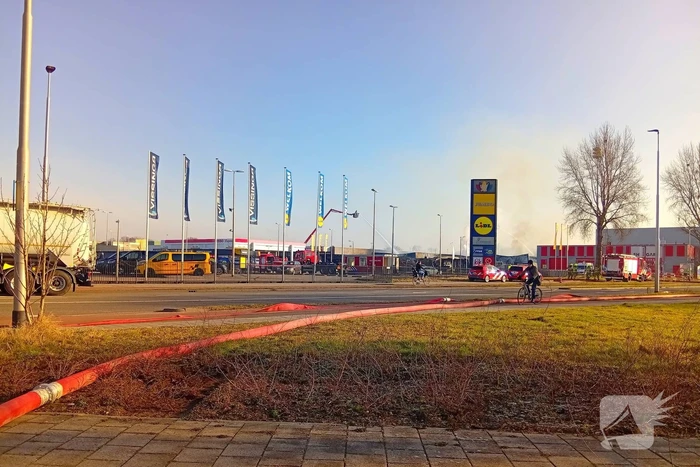 Brand verwoest meubelzaak
