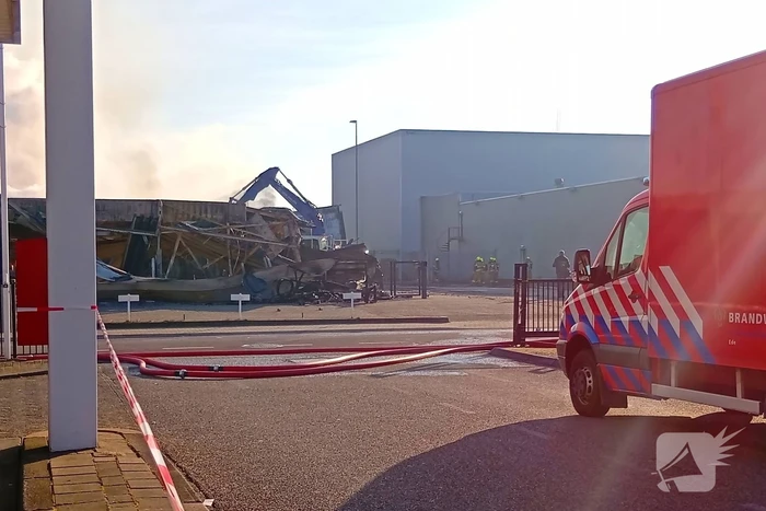 Brand verwoest meubelzaak