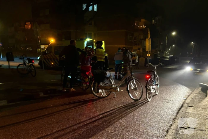 Gewonde scooterrijder naar ziekenhuis gebracht